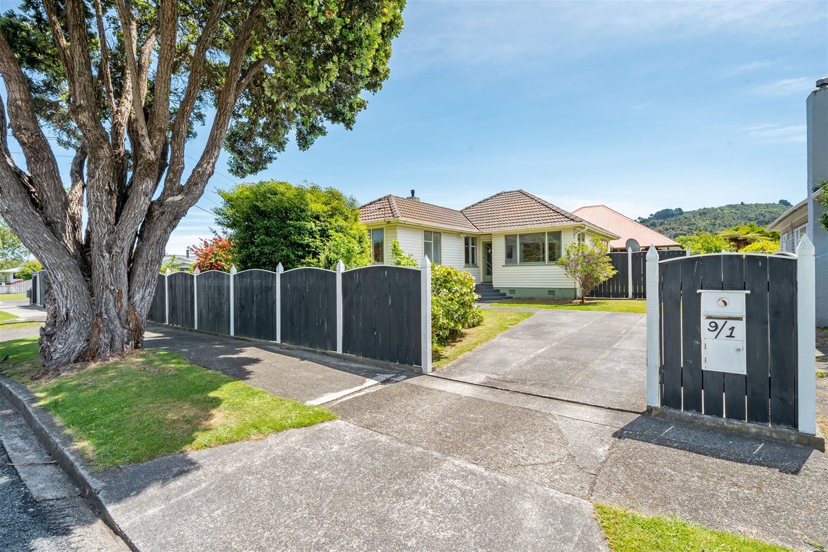 1/9 Mcdonald Street, Taita, Lower Hutt - Carousel 1
