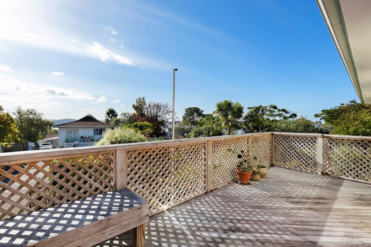 9 Merida Place, Unsworth Heights, Auckland - Carousel 14