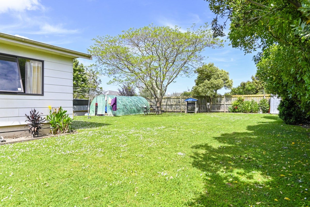913D Nelson Street North, Mayfair, Hastings - Carousel 1