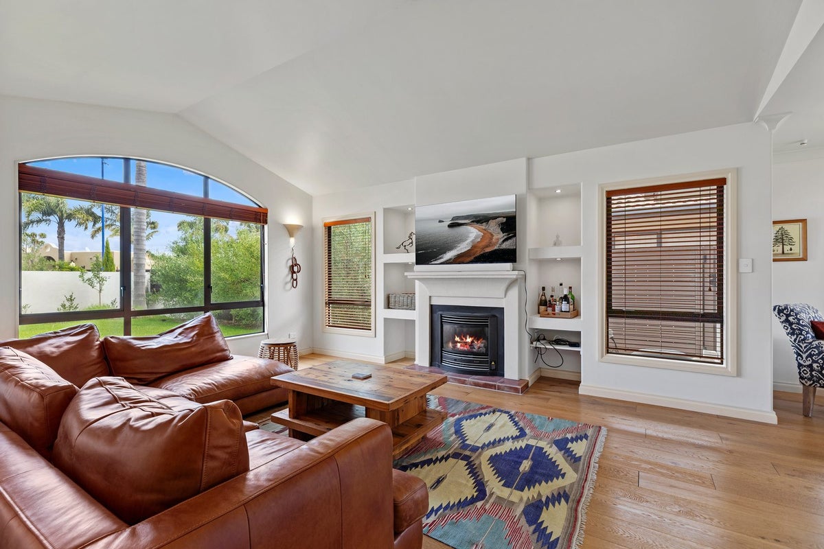 31 Sorrento Key, Papamoa Beach, Papamoa - Carousel 2
