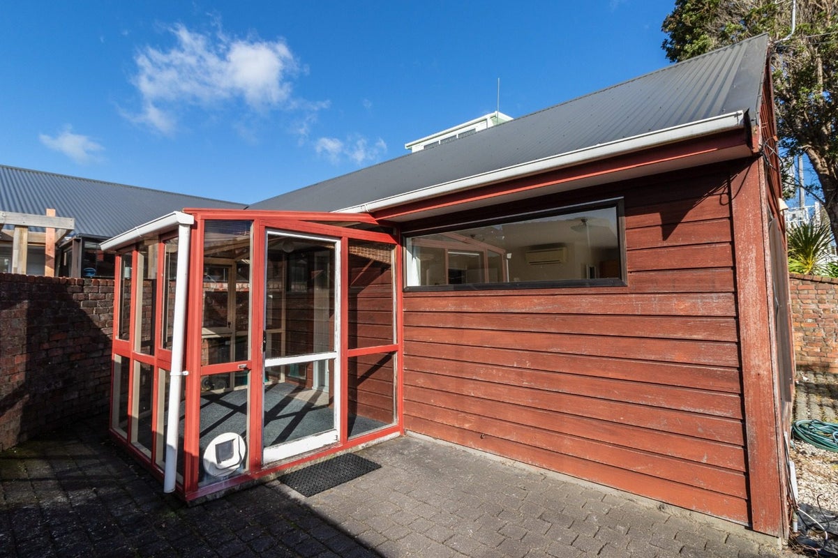 28A Farm Road, Northland, Wellington - Carousel 17