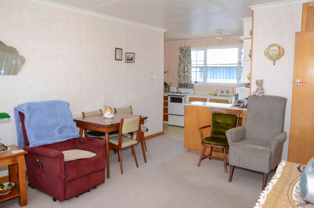 4/134 Pomona Street, Strathern, Invercargill - Carousel 2
