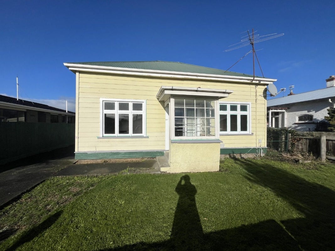 37 Lowe Street, Avenal, Invercargill - Carousel 1