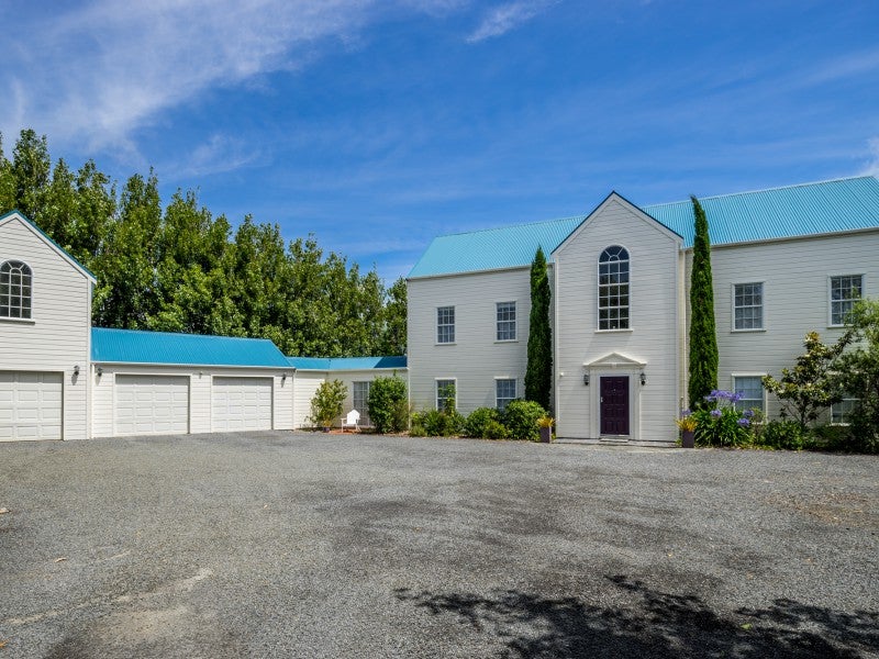 19 Paekakariki Hill Road, Pauatahanui, Porirua - Carousel 1