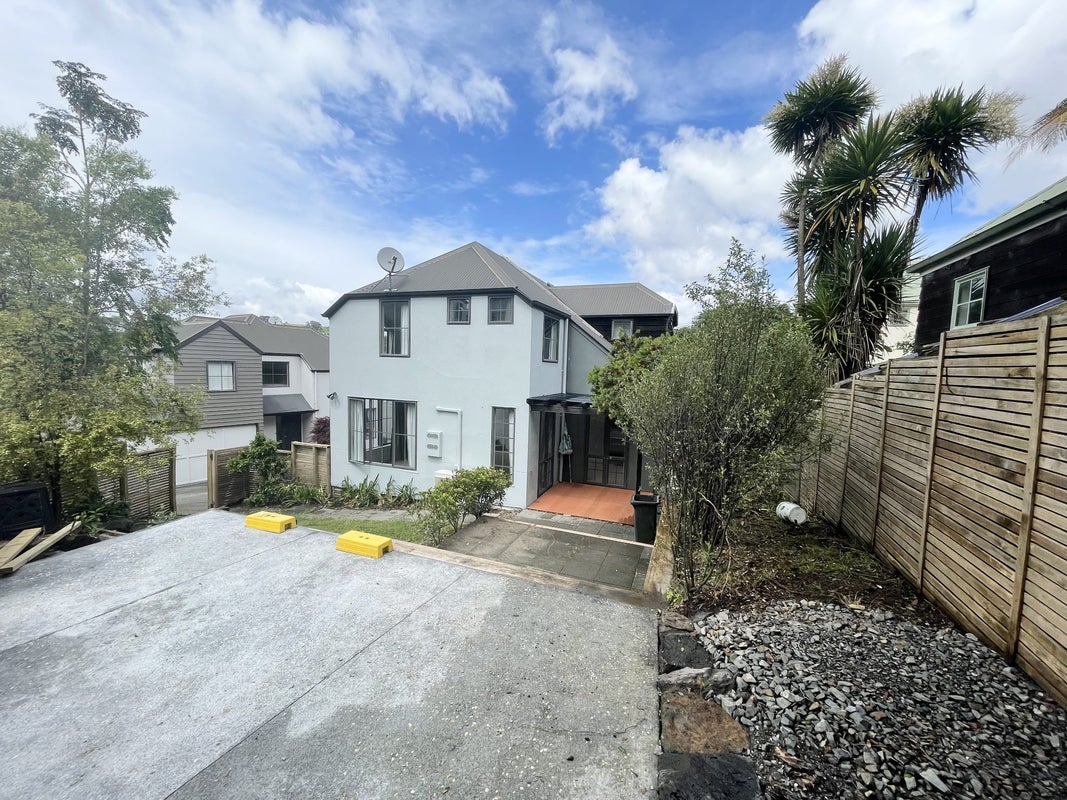4 Youngs Lane, Remuera, Auckland - Carousel 2