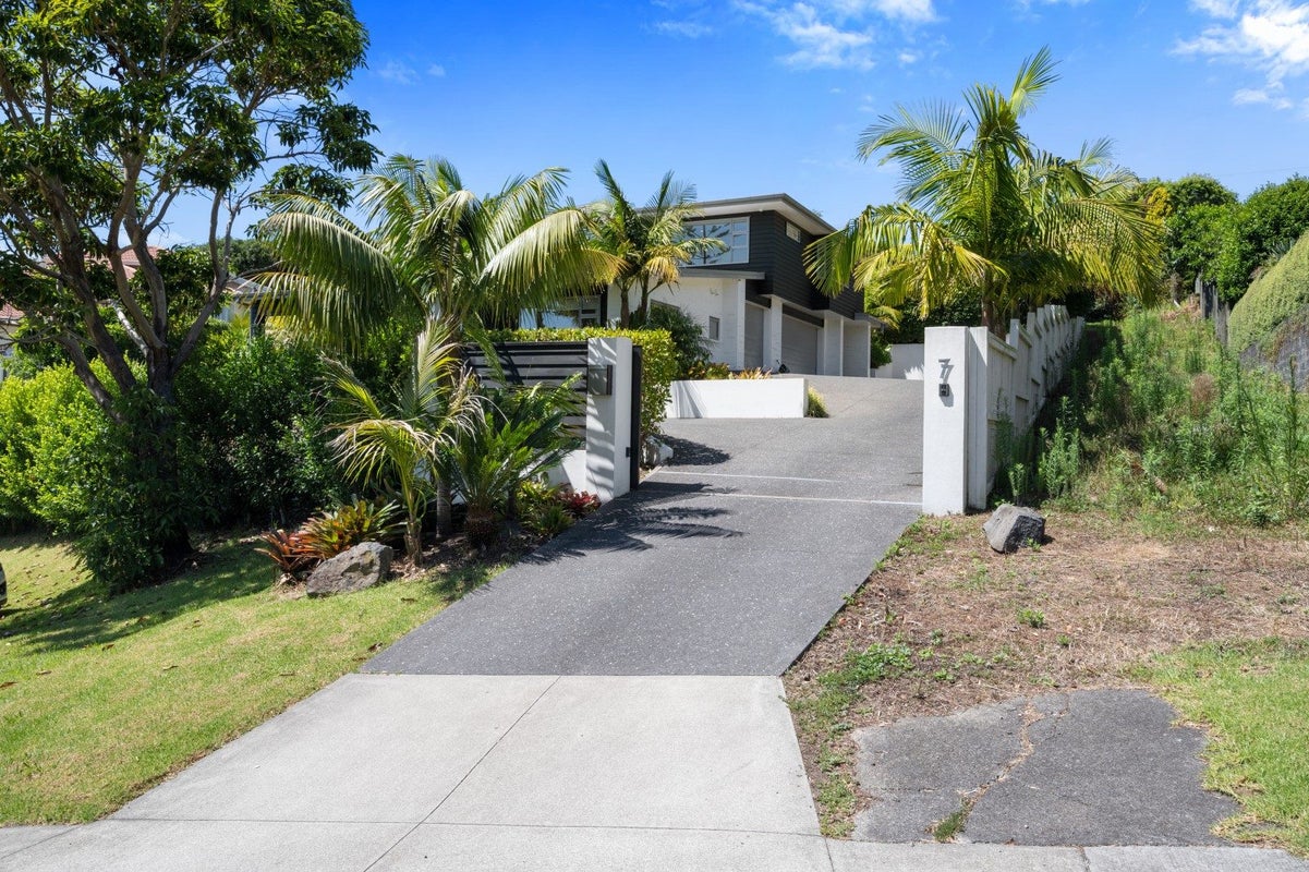 7 Trident Place, Shelly Park, Auckland - Carousel 2