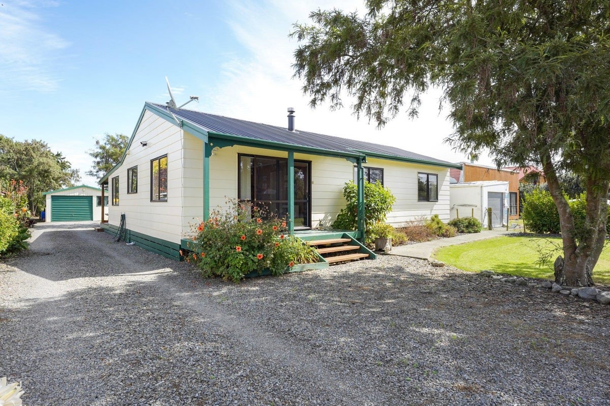 66 School Road, Te Horo - Carousel 1