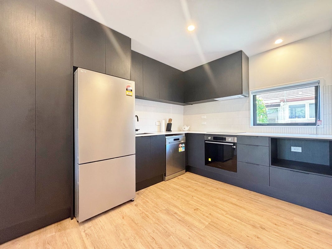7/427 Worcester Street, Linwood, Christchurch - Carousel 2
