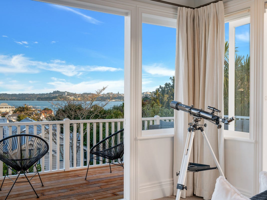 11 Calliope Road, Devonport, Auckland - Carousel 2