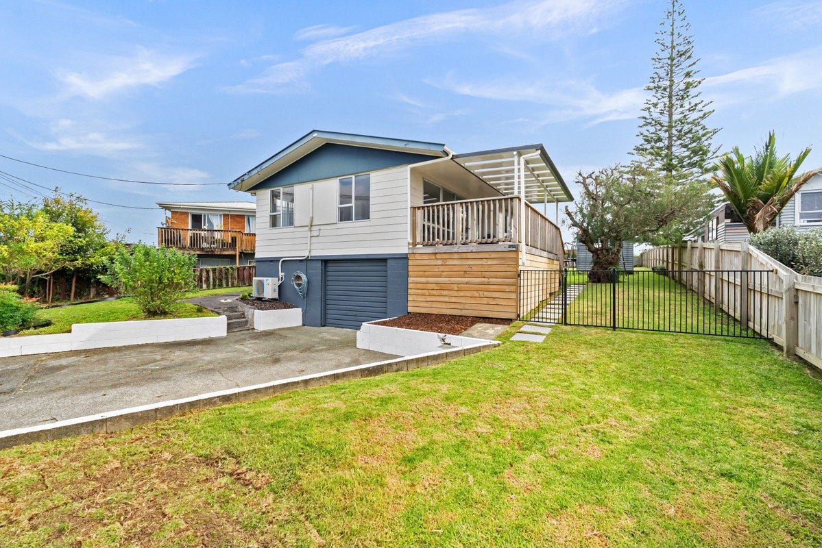 35 Takahe Street, Tikipunga, Whangarei - Carousel 1
