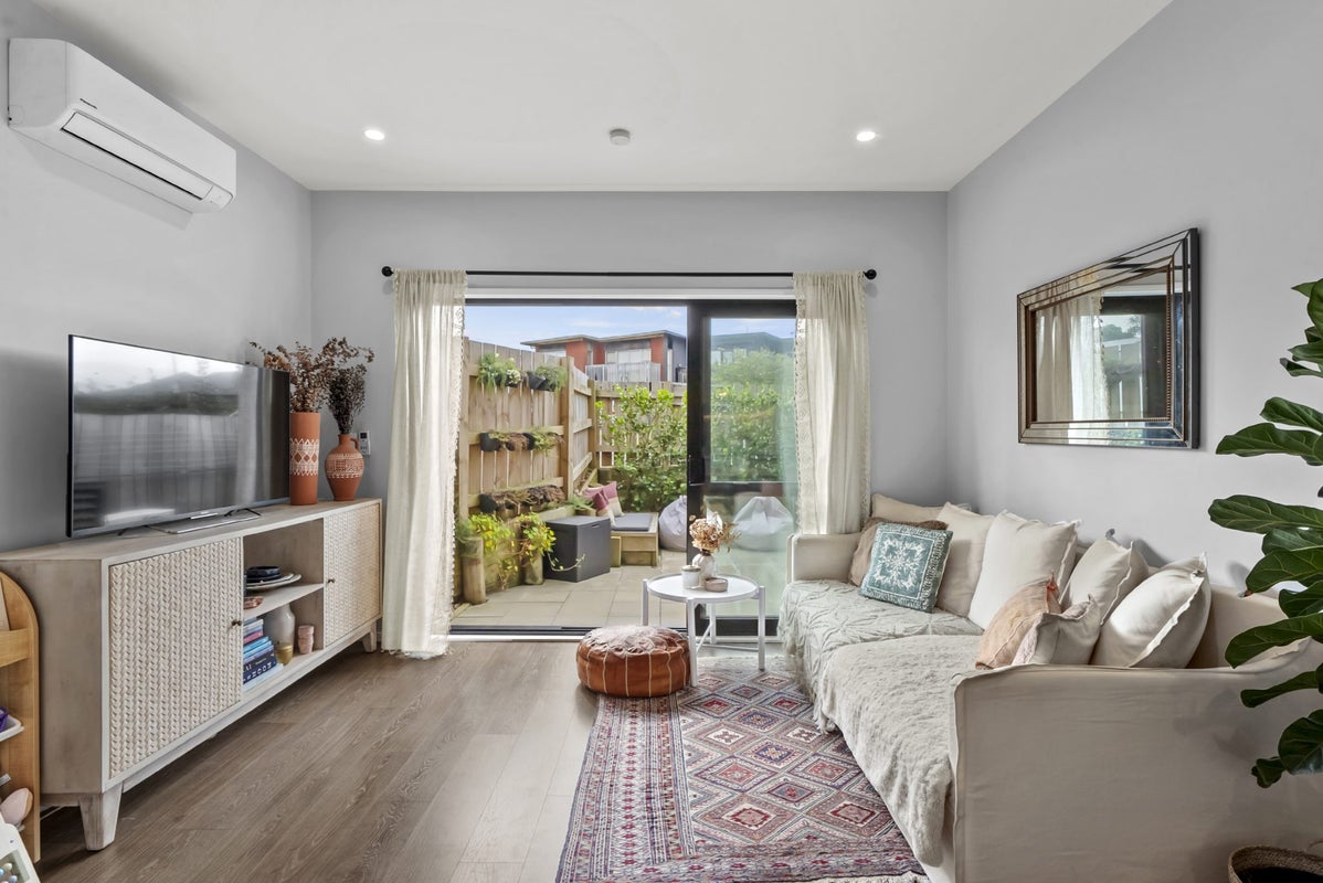 5/2 Waipa Street, Birkenhead, Auckland - Carousel 1
