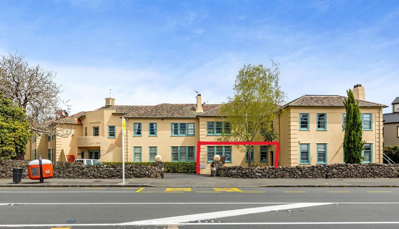 2/145 Mount Eden Road, Mount Eden, Auckland - Carousel 2