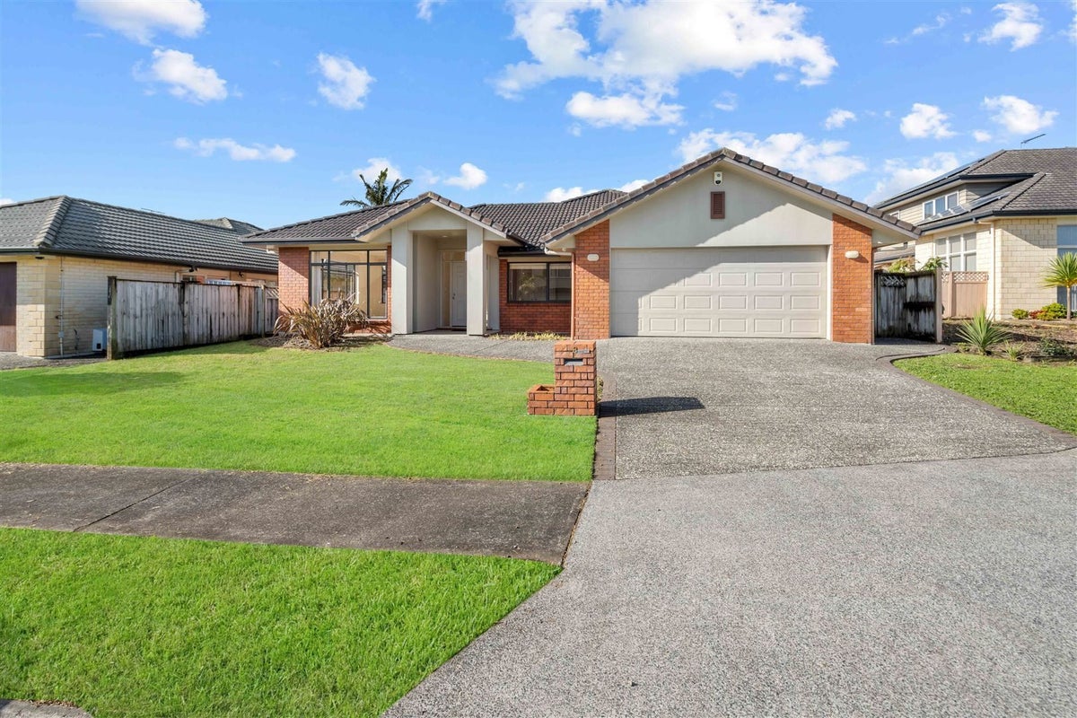 8 Pennygale Close, Flat Bush, Auckland - Carousel 2