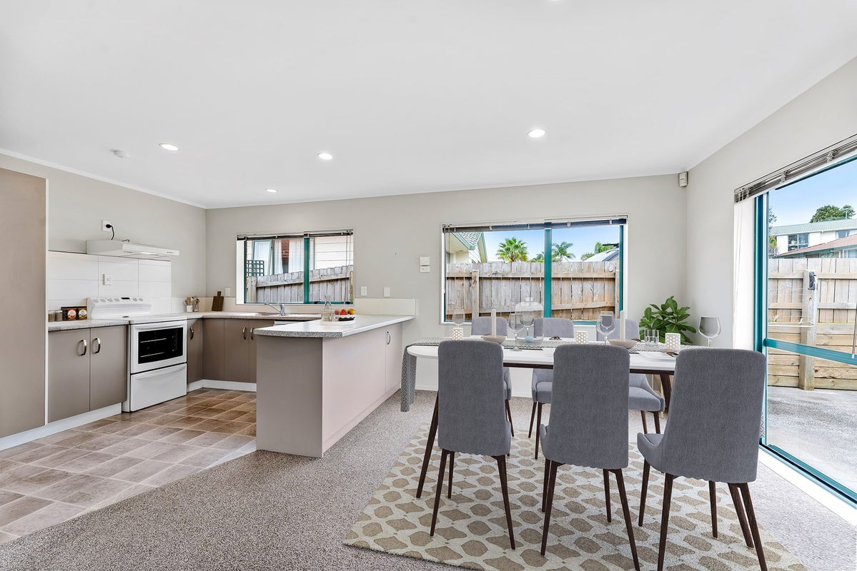 1/52 Donald Street, Stanmore Bay, Whangaparaoa - Carousel 2