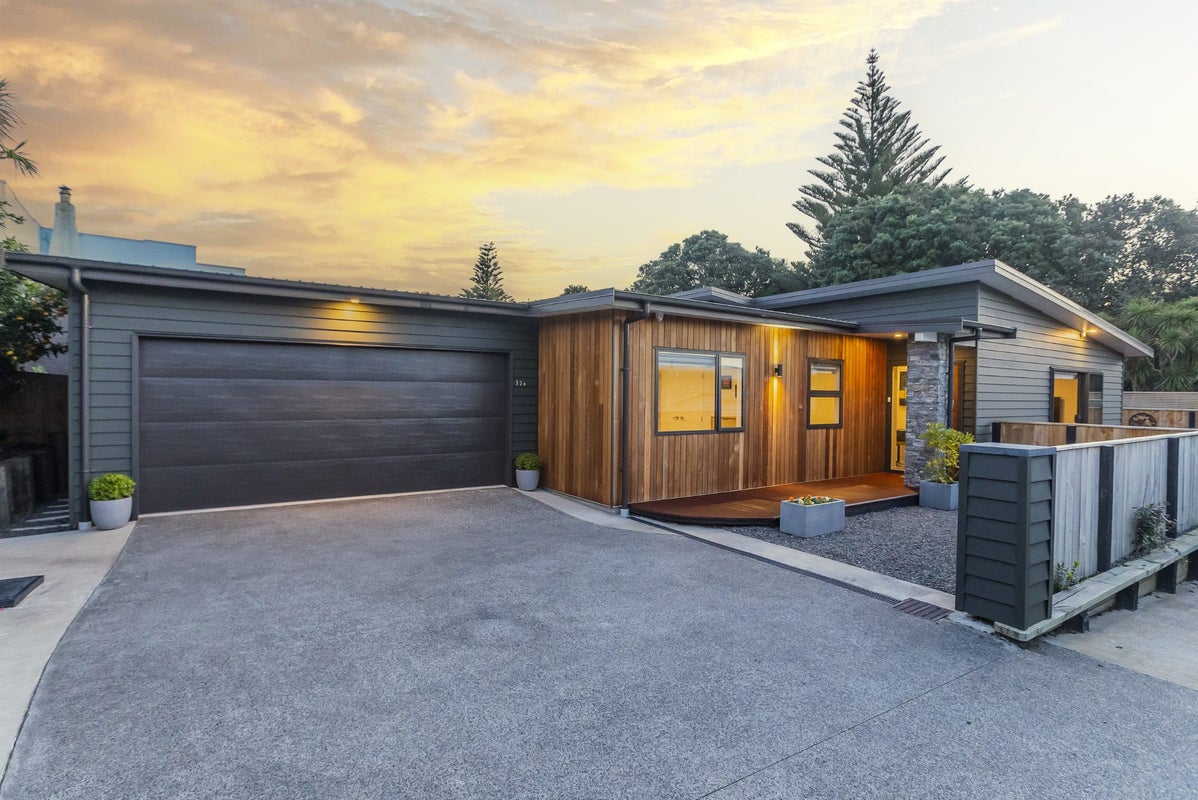 32B Bluegum Road, Paraparaumu Beach, Paraparaumu - Carousel 1