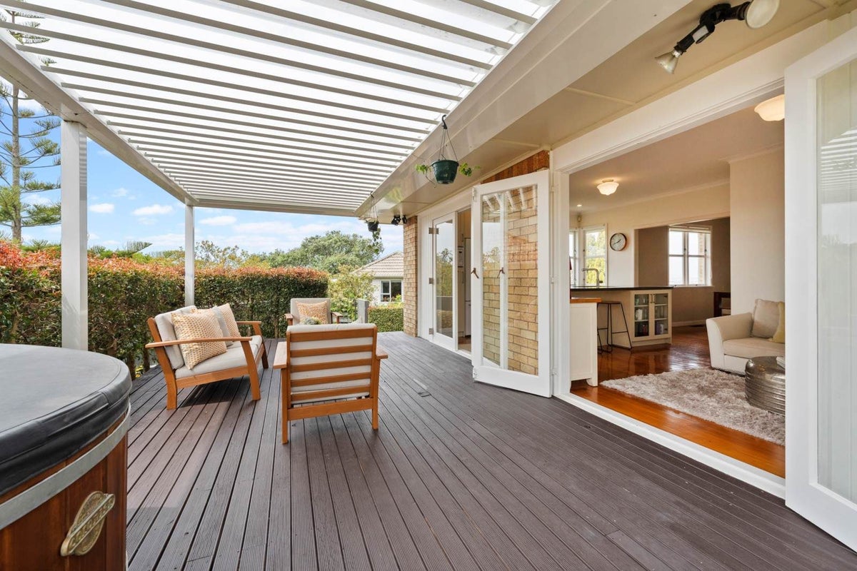 1/66 Ngatiawa Street, Onehunga, Auckland - Carousel 2