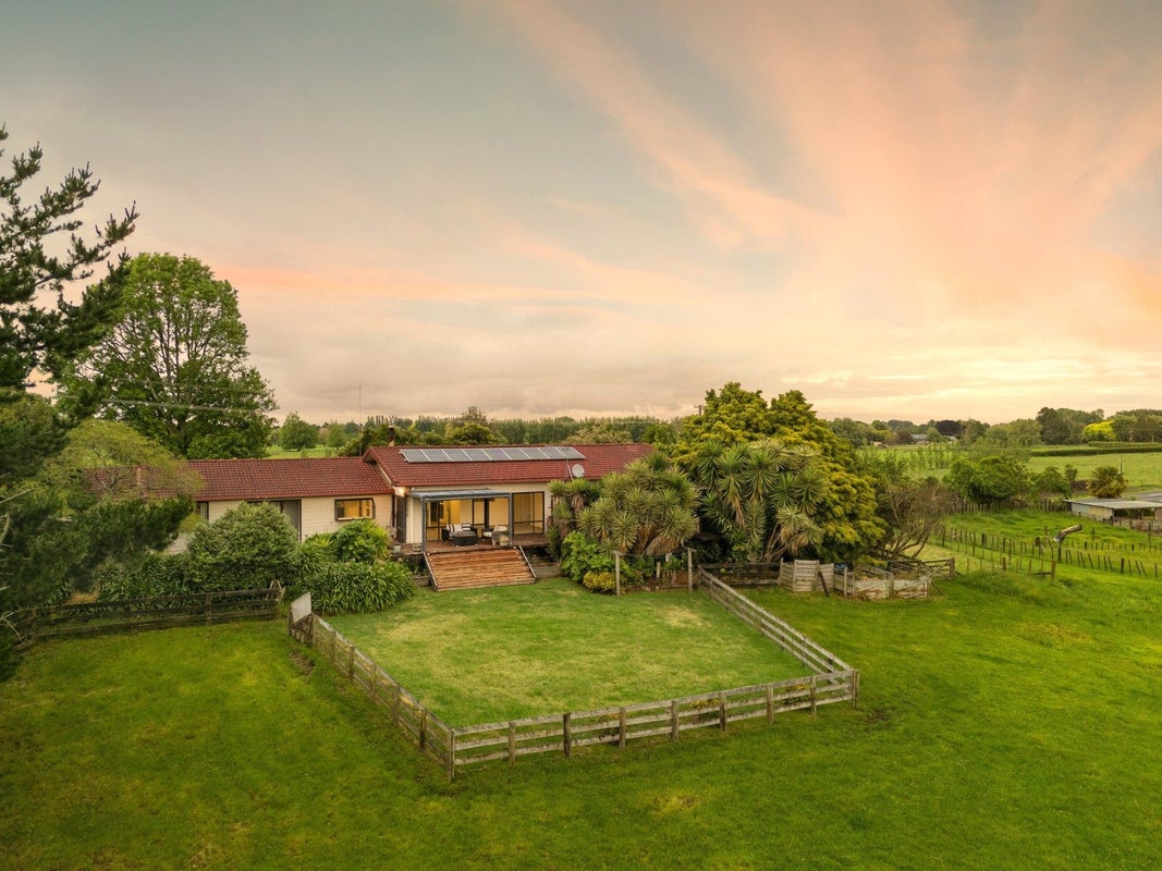 205 Osborne Road, Horsham Downs, Hamilton - Carousel 1