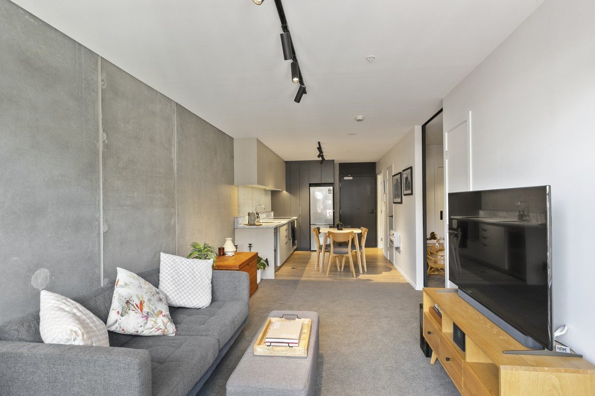 217/21 King Street, Mount Cook, Wellington - Carousel 2