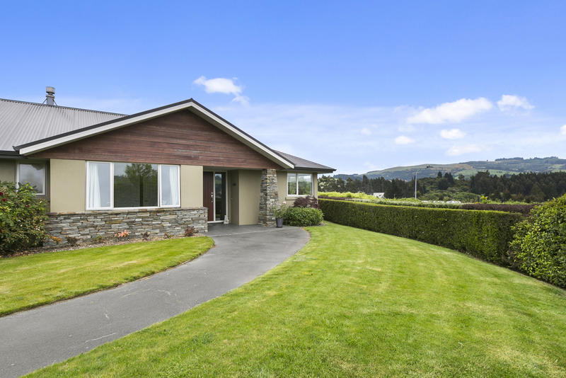 9 Sunninghurst Drive, Fairfield, Dunedin - Carousel 2