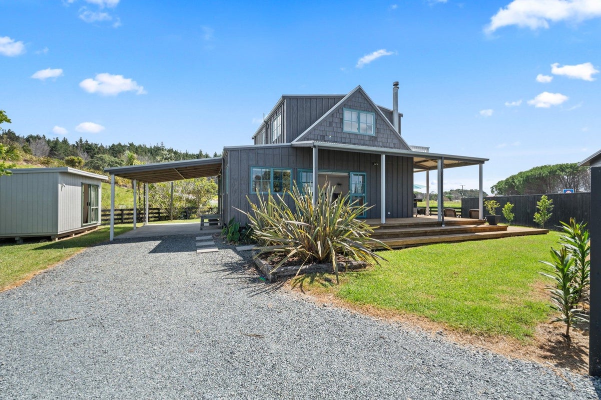 806 Cove Road, Waipu, Waipu - Carousel 1