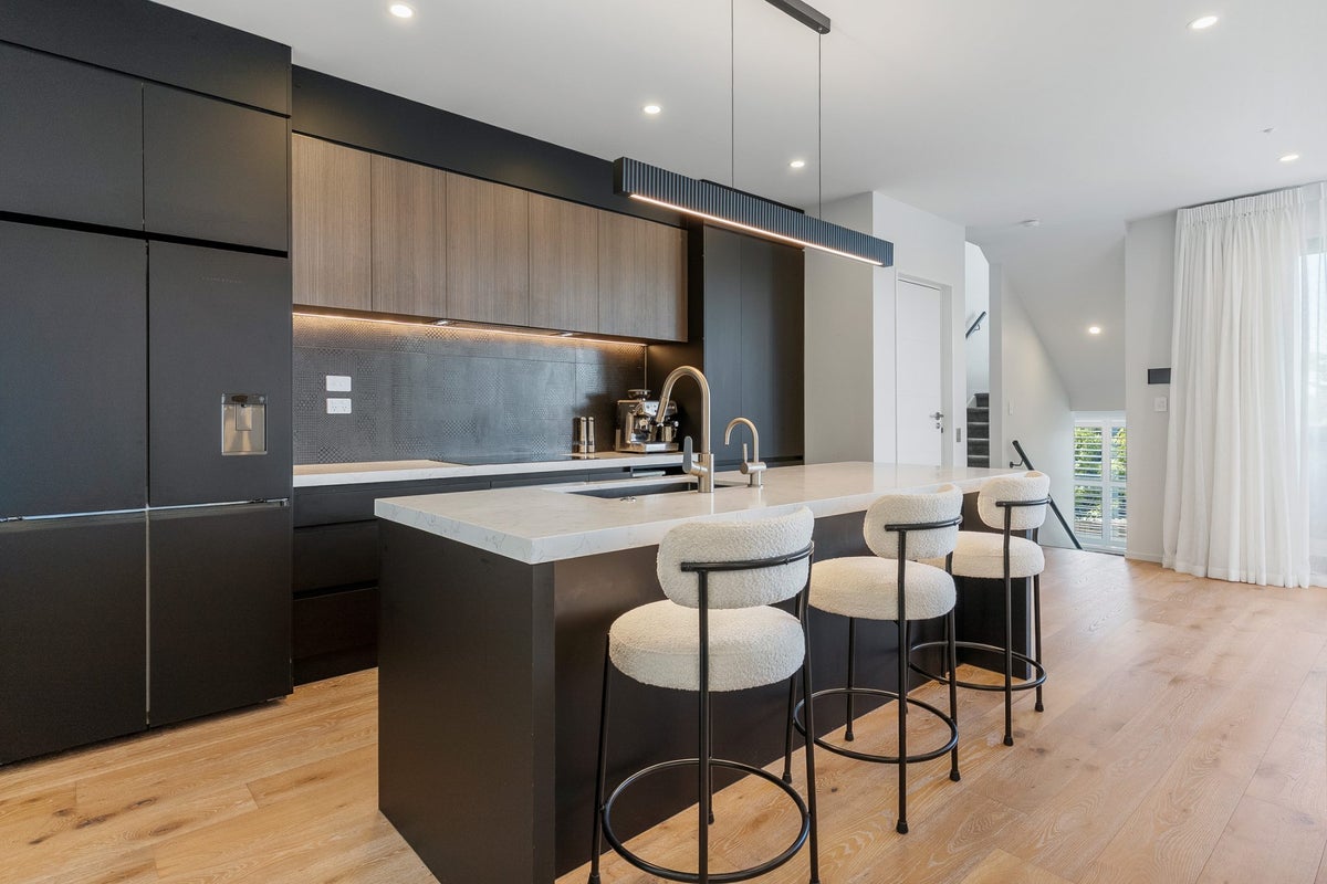 4/27 Hastings Road, Mairangi Bay, Auckland - Carousel 2