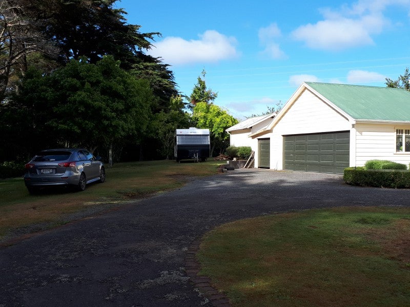 31 Kent Road, Burgess Park, New Plymouth - Carousel 20