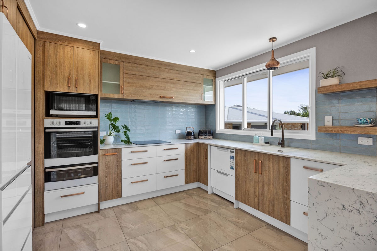 93 Waihi Road, Hawera - Carousel 1