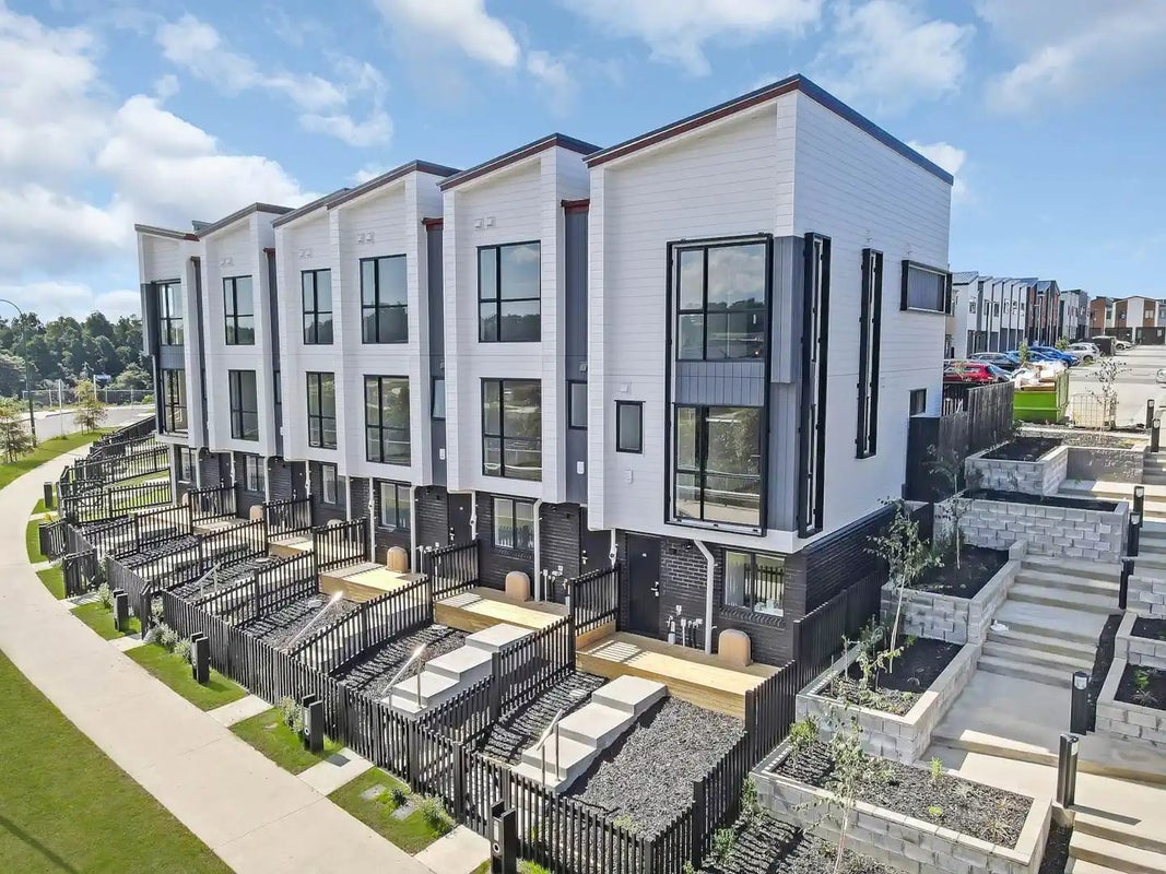 48 Whakatupu Road, Flat Bush, Auckland - Carousel 2