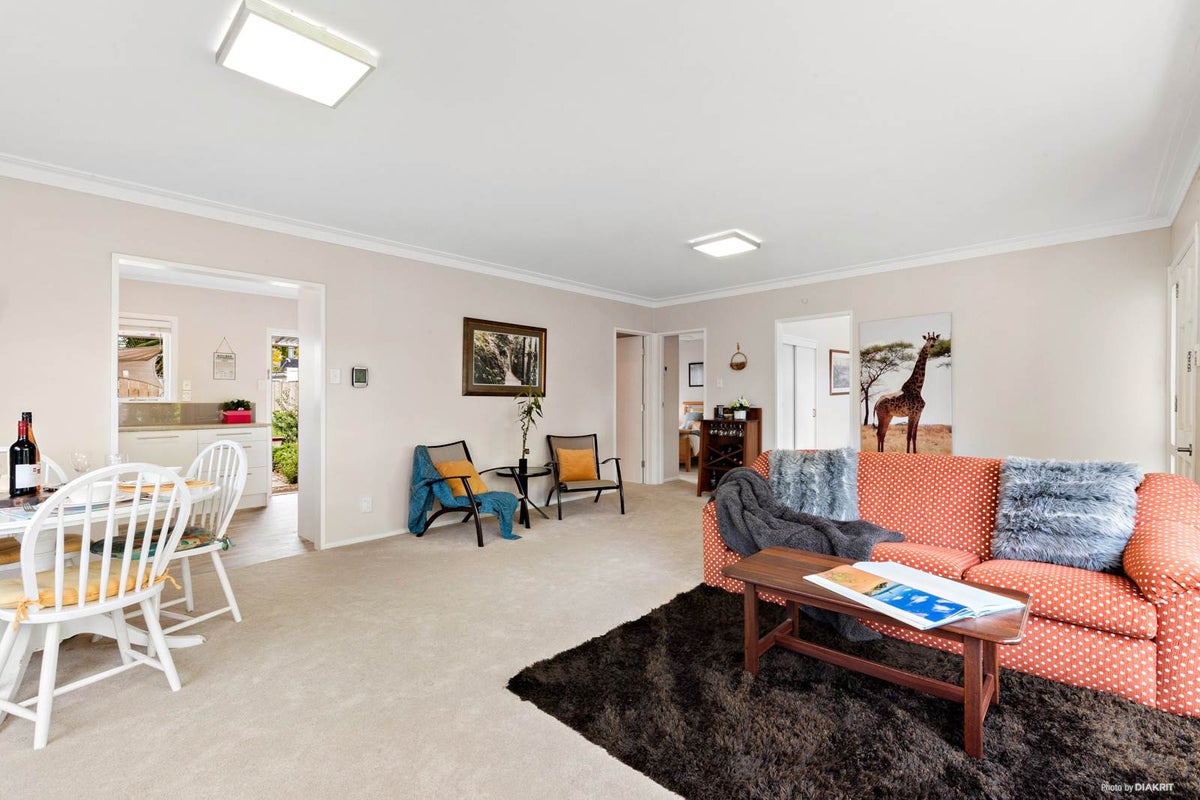 2/451 Great South Road, Opaheke, Papakura - Carousel 2