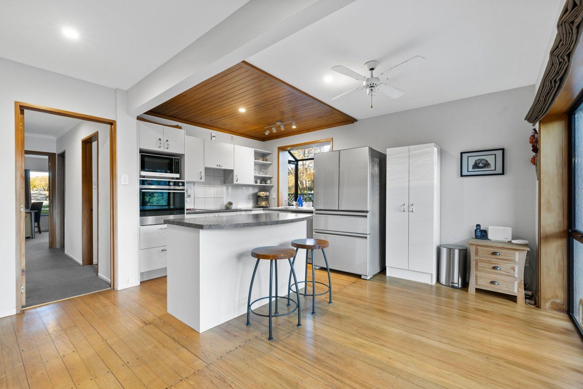 104 Hunter Terrace, Cashmere, Christchurch - Carousel 1