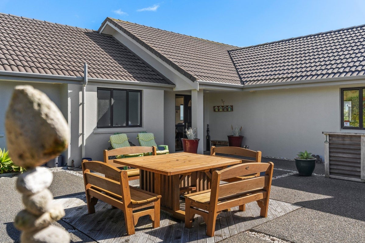 43 Longbeach Drive, Castlecliff, Whanganui - Carousel 2