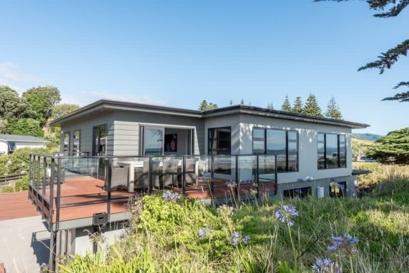 23 Groves Road, Raumati Beach, Paraparaumu - Carousel 2