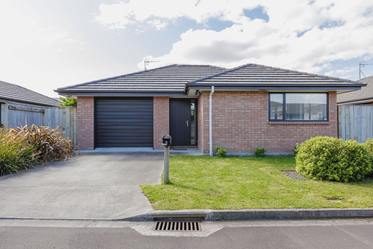 6 Arena Court, Palmerston North, Palmerston North - Carousel 1