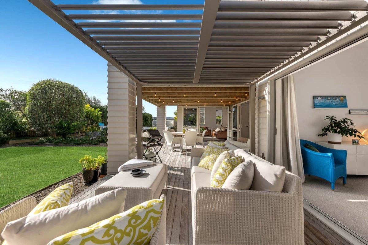 14 Reliance Crescent, Beachlands, Manukau City, Auckland - Carousel 1