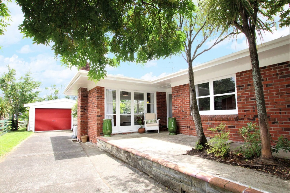 7 Troy Place, Glendowie, Auckland - Carousel 1