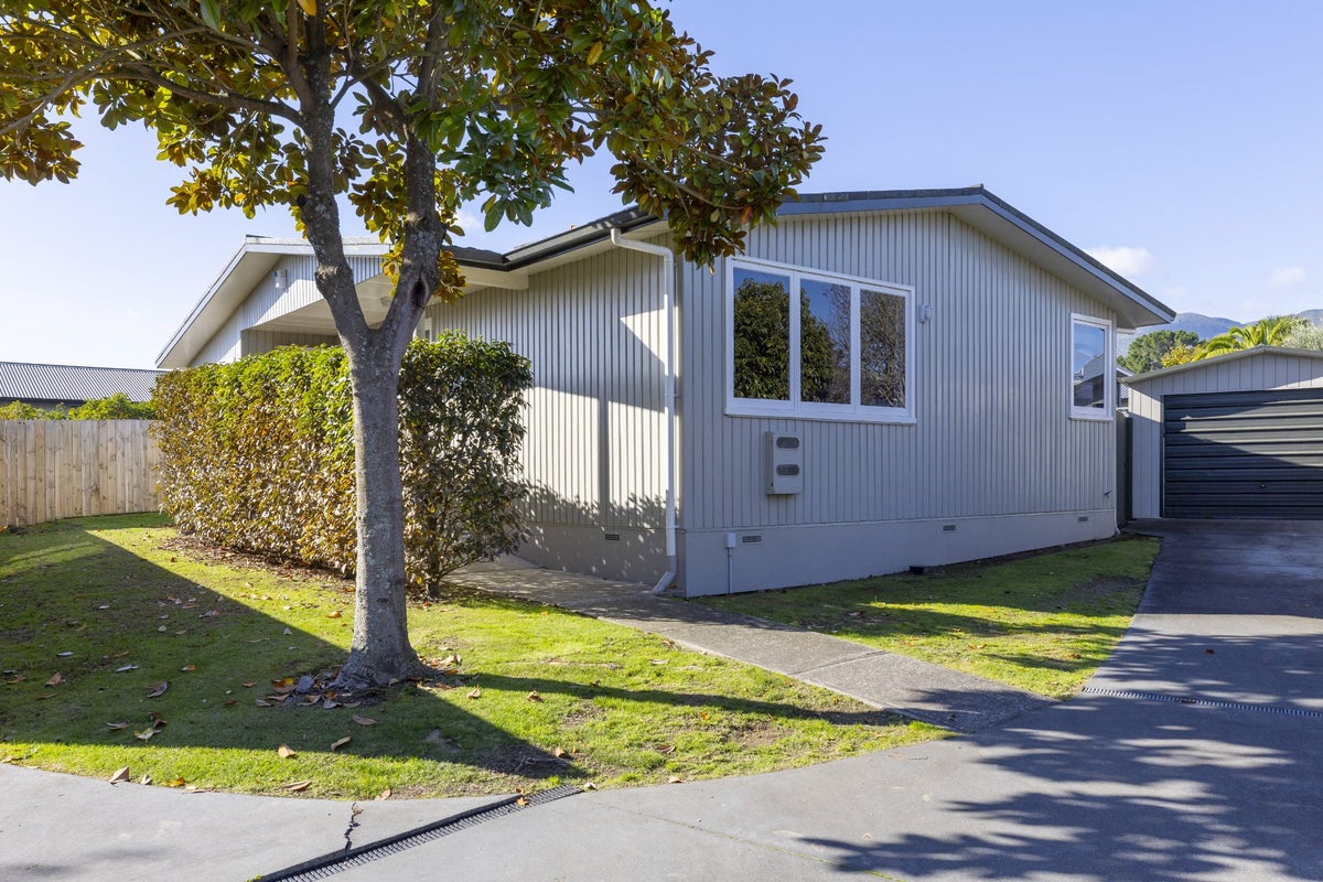 22A Arthur Crescent, Hilltop, Taupo - Carousel 2