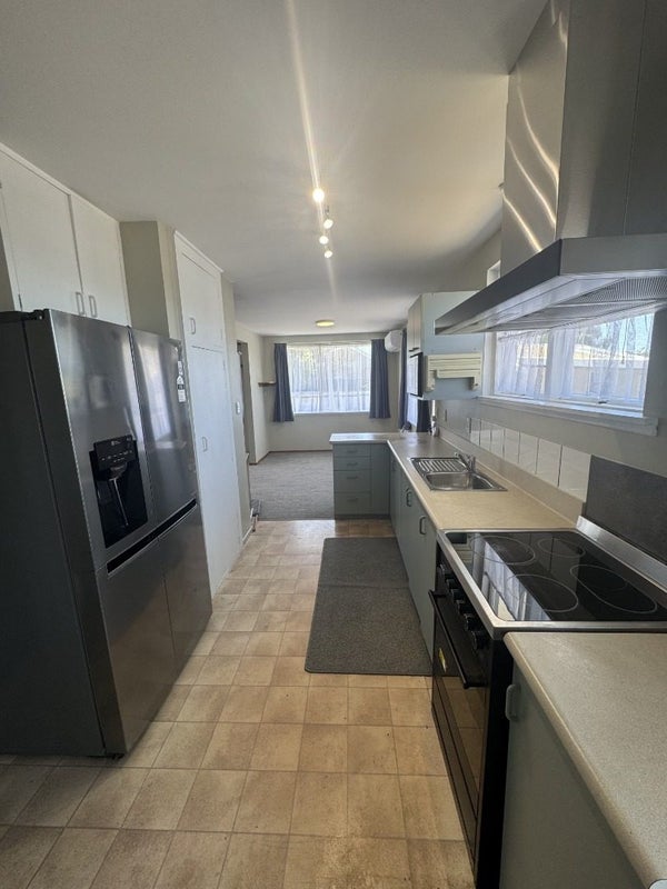 40 Woodgrove Avenue, North New Brighton, Christchurch - Carousel 2