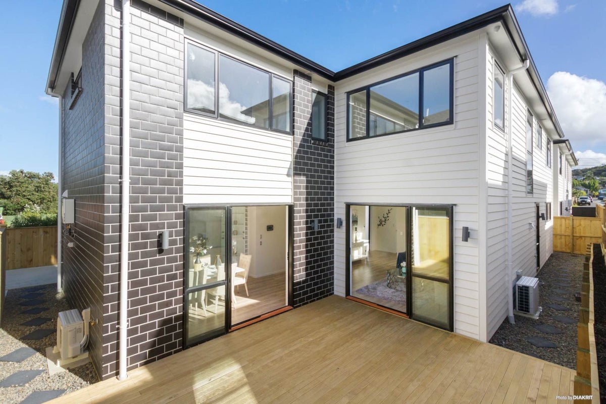 24B Parker Avenue, New Lynn, Auckland - Carousel 2