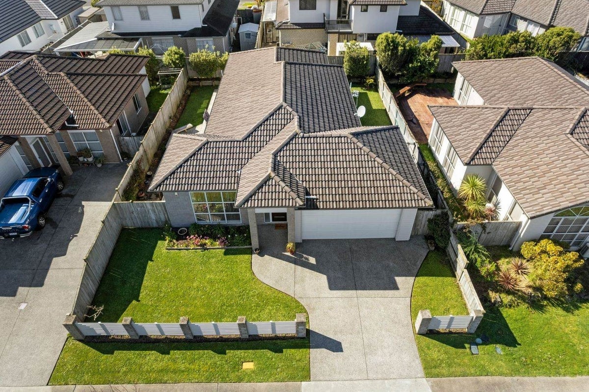 13 Dromoland Drive, Flat Bush, Auckland - Carousel 29