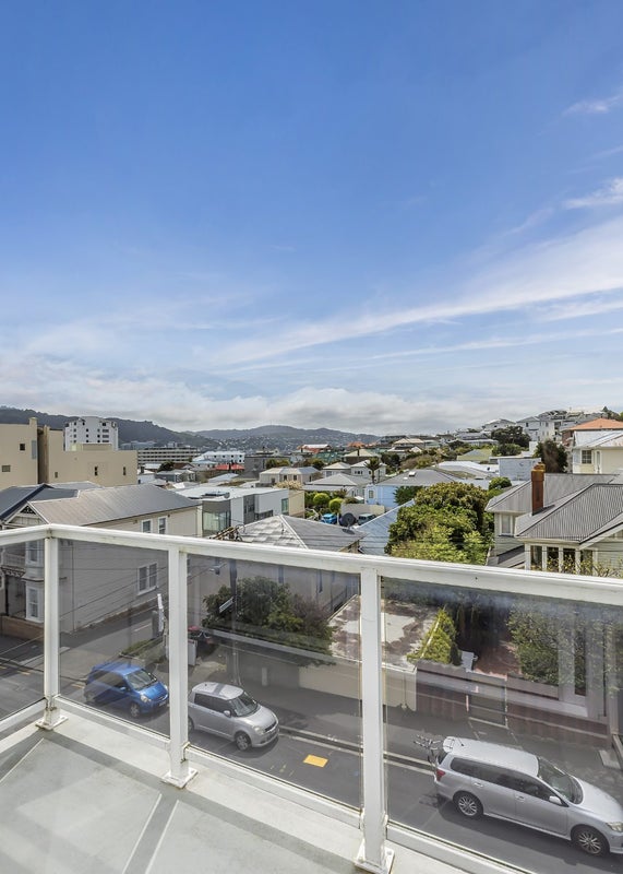 44 Majoribanks Street, Mount Victoria, Wellington - Carousel 2