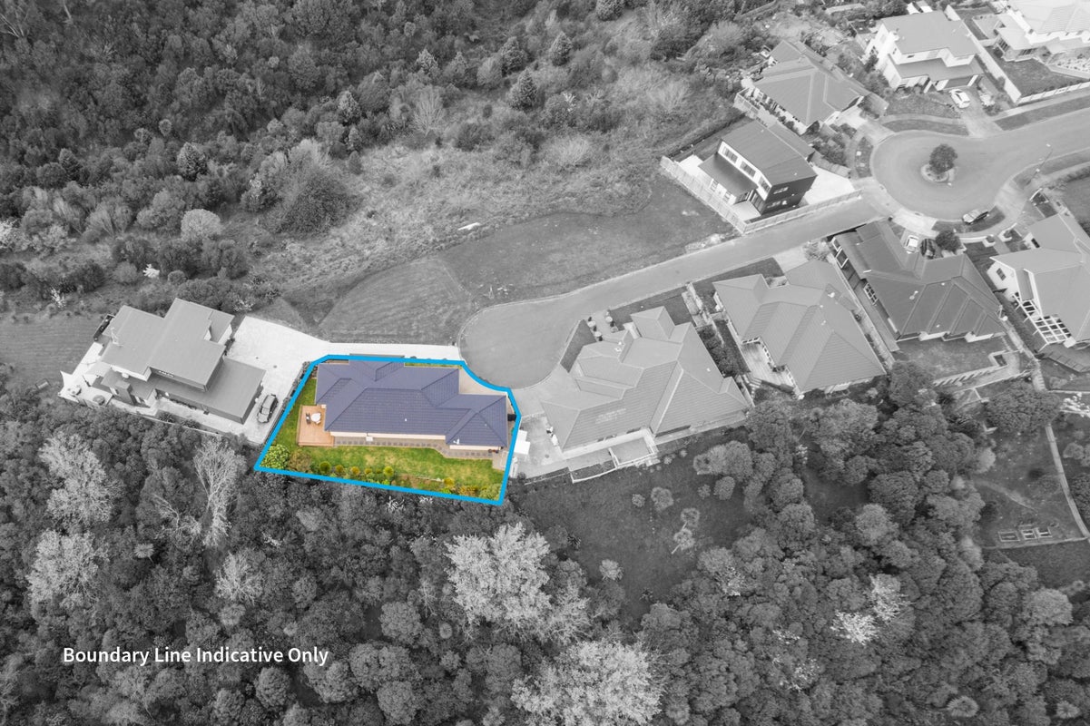 35 Silkwood Place, Fitzherbert, Palmerston North - Carousel 18