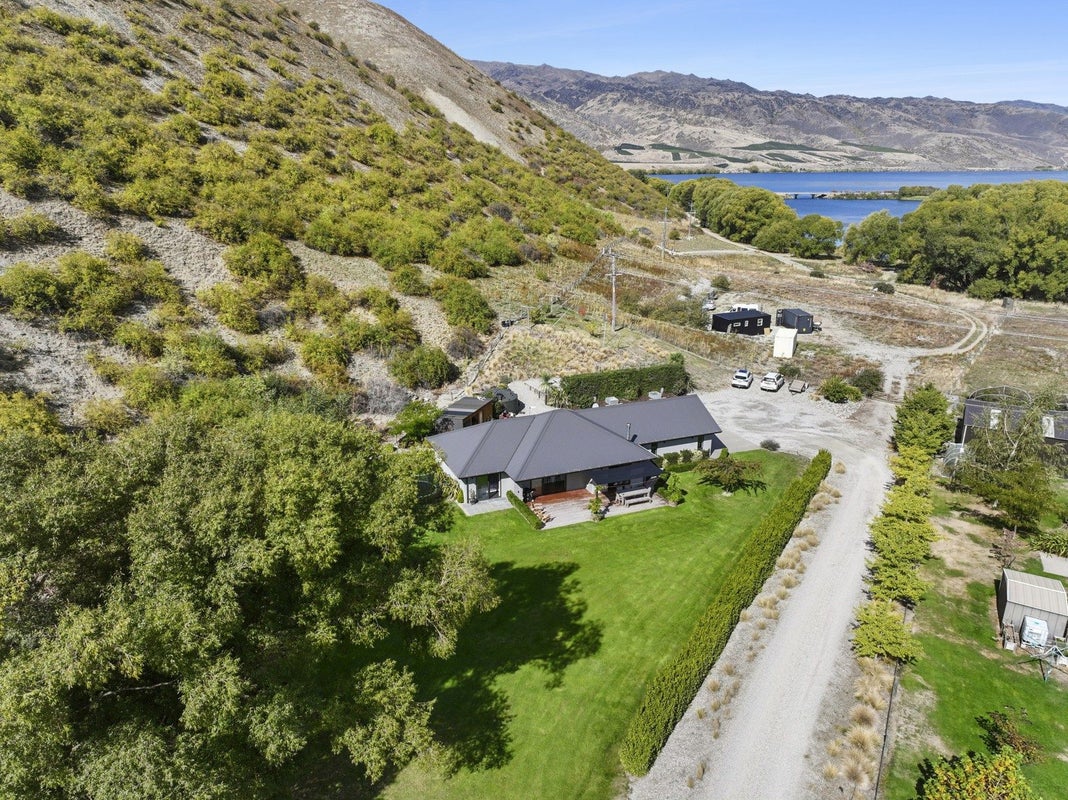 20 Sugarloaf Drive, Mount Pisa, Cromwell - Carousel 25