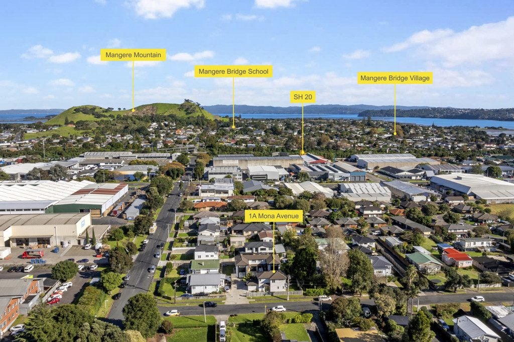 1A Mona Avenue, Mangere Bridge, Auckland - Carousel 24
