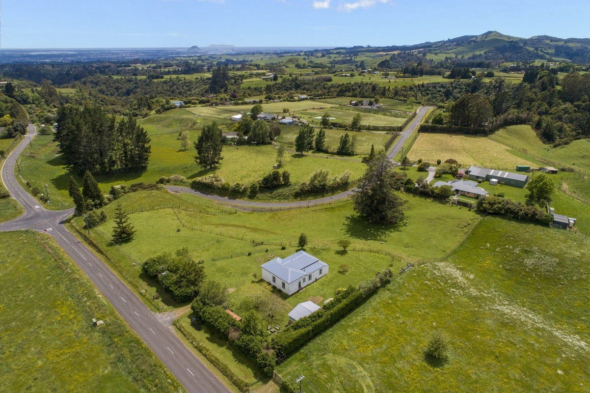 320 Glue Pot Road, Oropi, Tauranga - Carousel 2