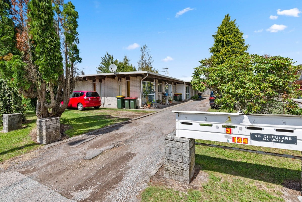 4/144 Malfroy Road, Victoria, Rotorua - Carousel 1