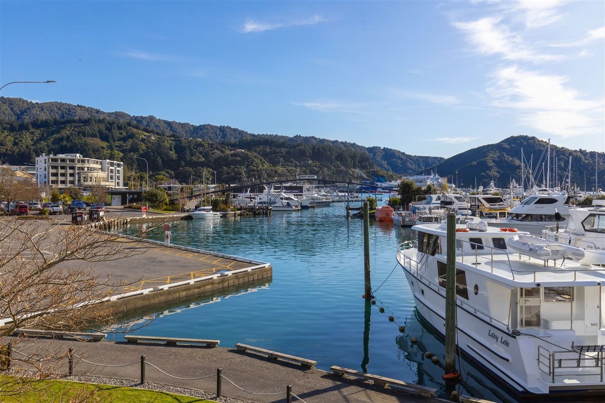37 Waikawa Road, Picton, Picton - Carousel 1