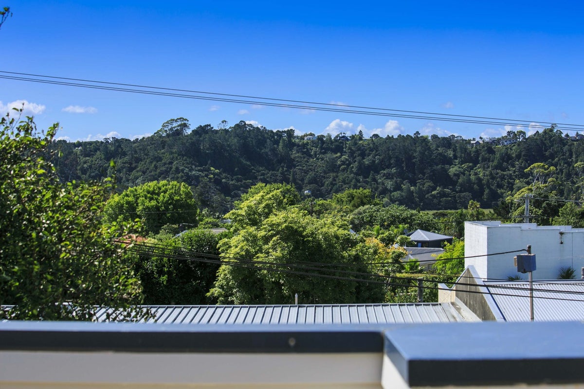 3/18 Sunnyhaven Avenue, Beach Haven, Auckland - Carousel 19