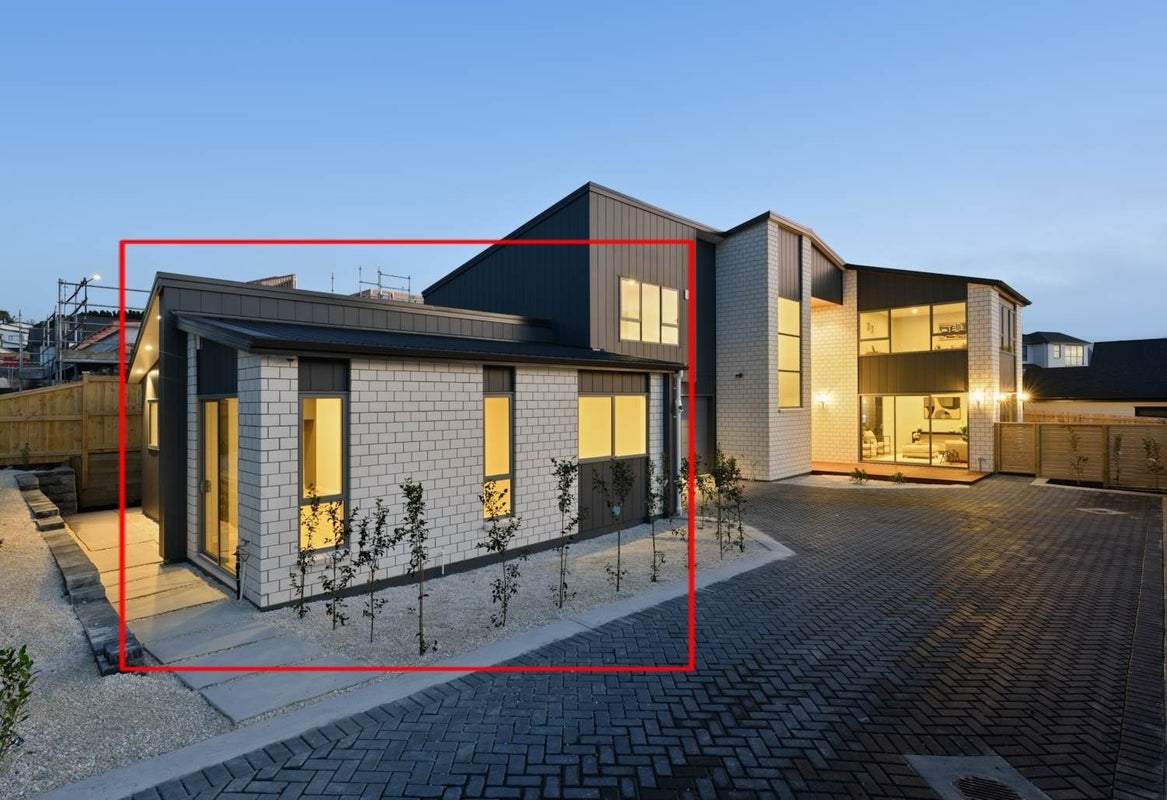 9 Christian Road, Swanson, Auckland - Carousel 1