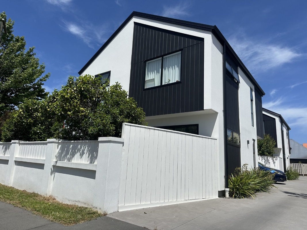1/118 Purchas Street, Edgeware, Christchurch - Carousel 1