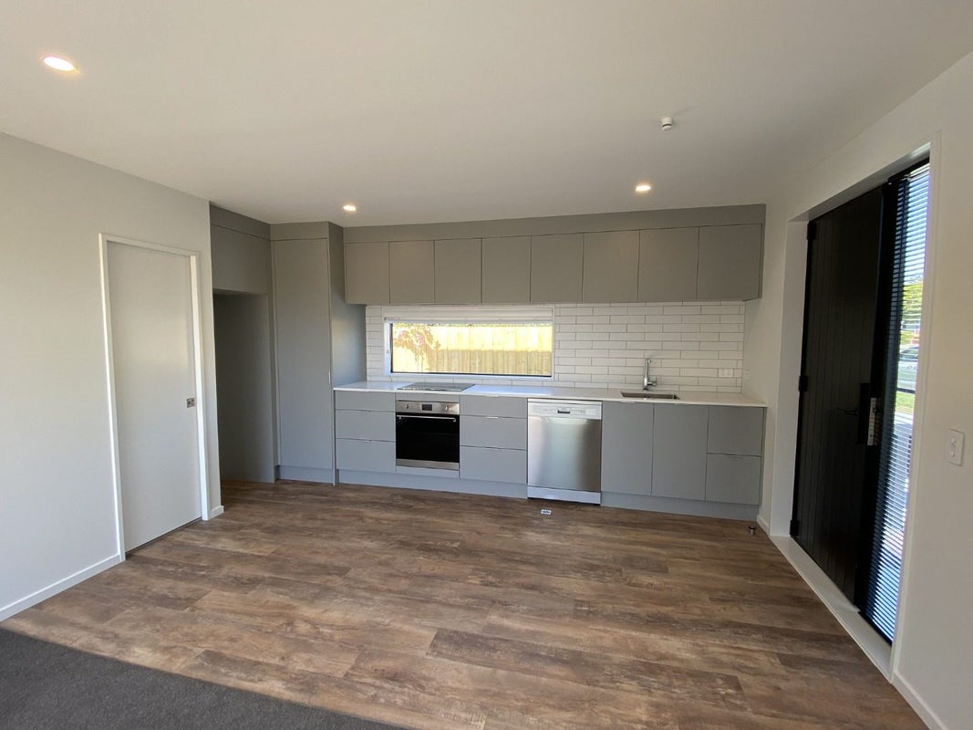 1/72 Cobham Street, Spreydon, Christchurch - Carousel 2
